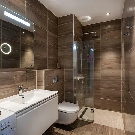 Vip Rotermanni Таллин